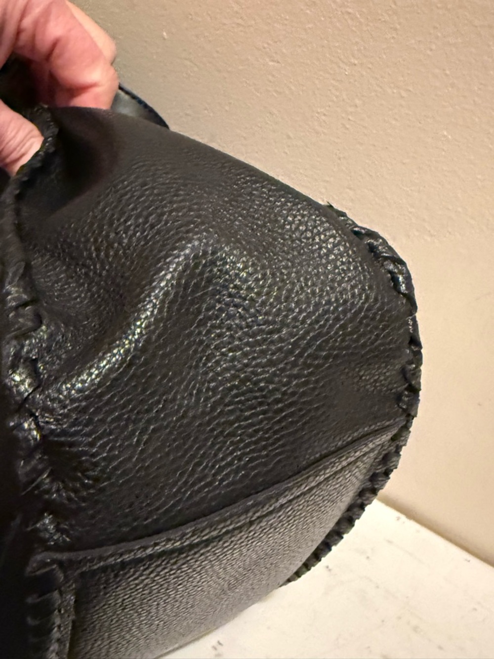 Shiraleah Black Studded Diamond-Pattern Hobo Bag EUC - Picture 6 of 8